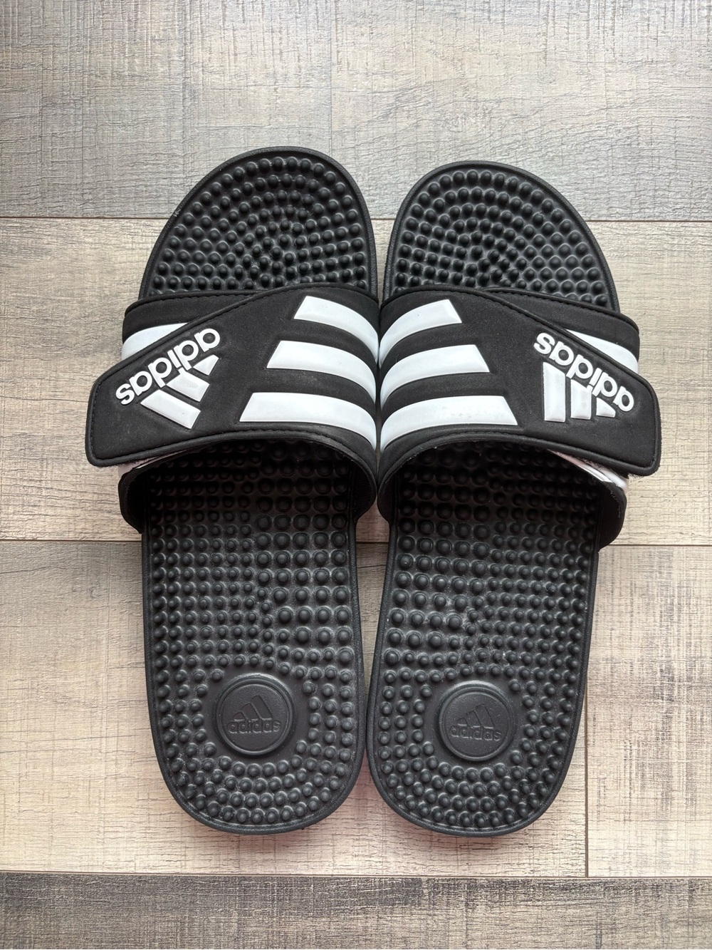 Adidas Men’s Slides Size 11